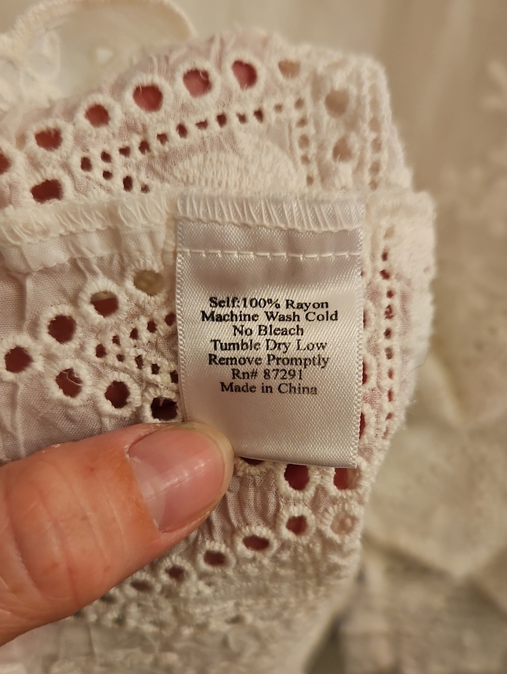 Johnny Was White Eyelet Embroidered Button Front Cropped Blouse, Tie Neck, L - Picture 5 of 11